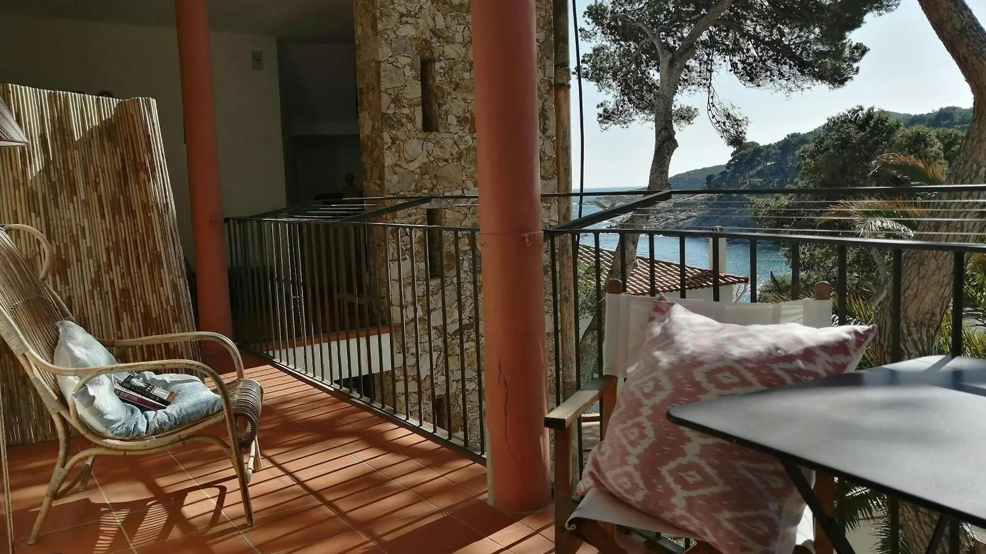 T4 - Beachside Escape With Unbeatable Views Тамариу 0*,