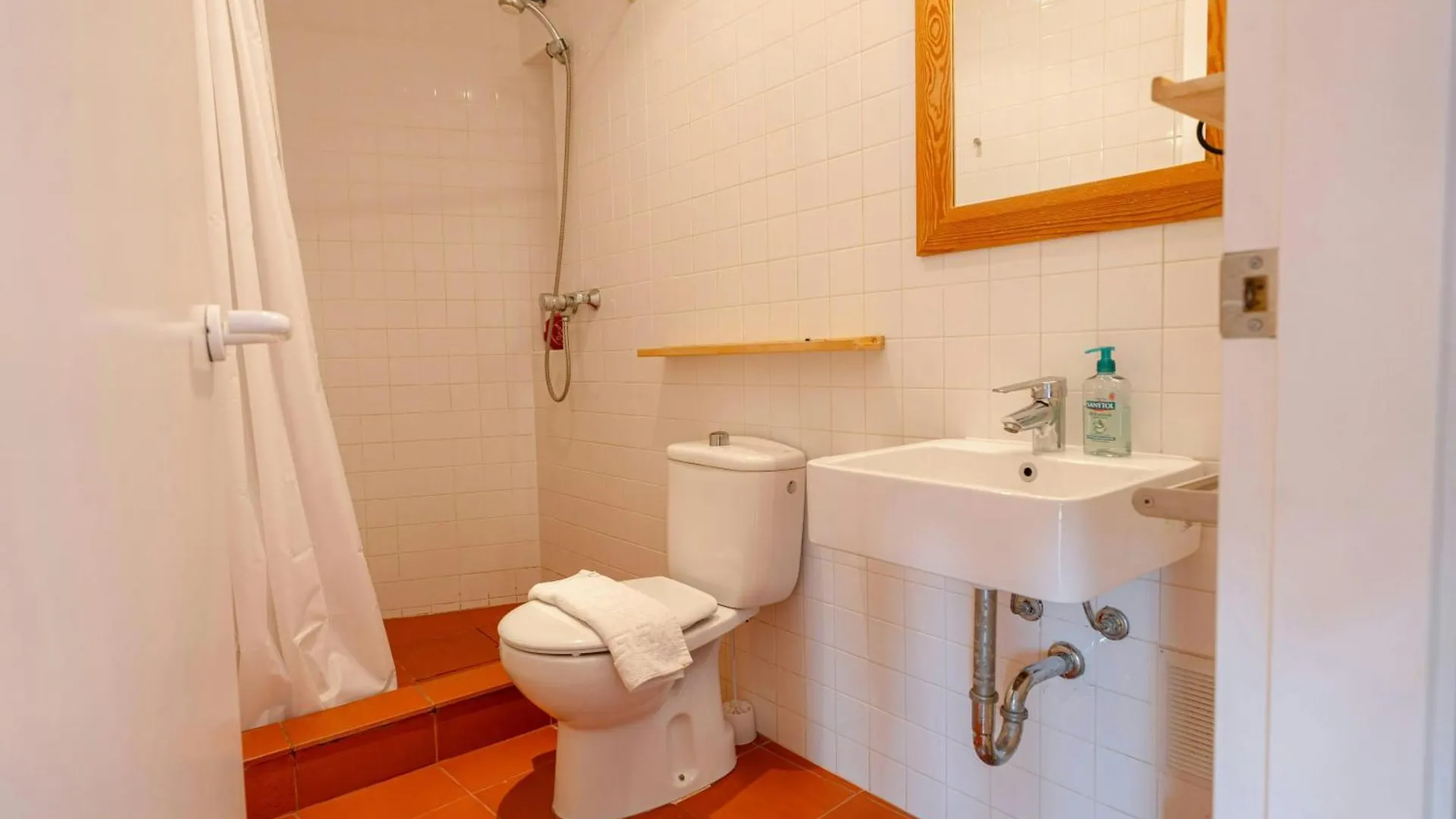 T4 - Beachside Escape With Unbeatable Views Tamariu Apartment
